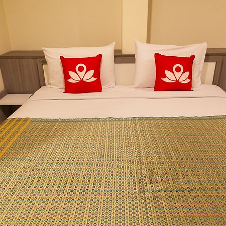 Zen Rooms Samsen 3 Banguecoque Exterior foto