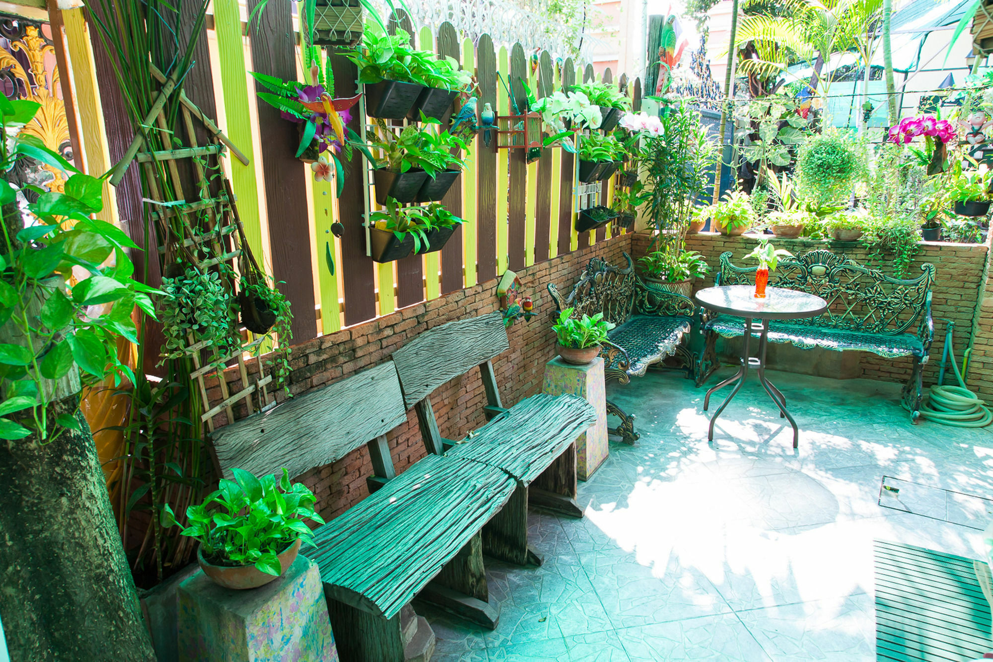 Zen Rooms Samsen 3 Banguecoque Exterior foto
